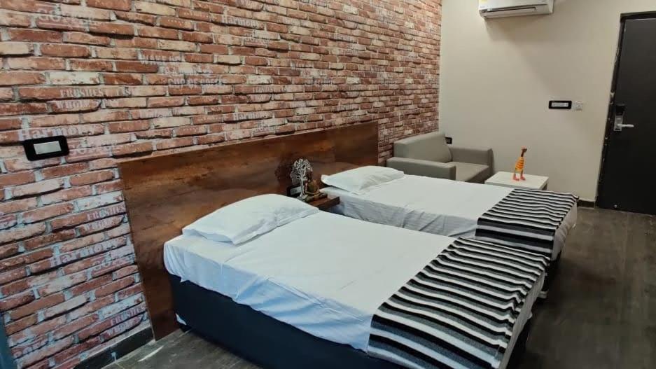 Restel Studio Flats ไฮเดอราบัด ภายนอก รูปภาพ