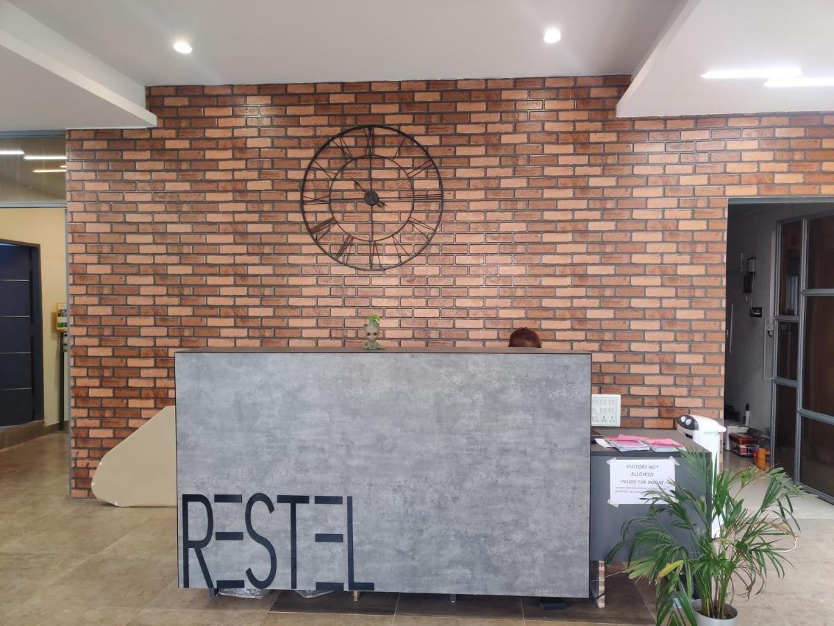Restel Studio Flats ไฮเดอราบัด ภายนอก รูปภาพ